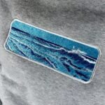 EMPROIDERY Crewneck-wave