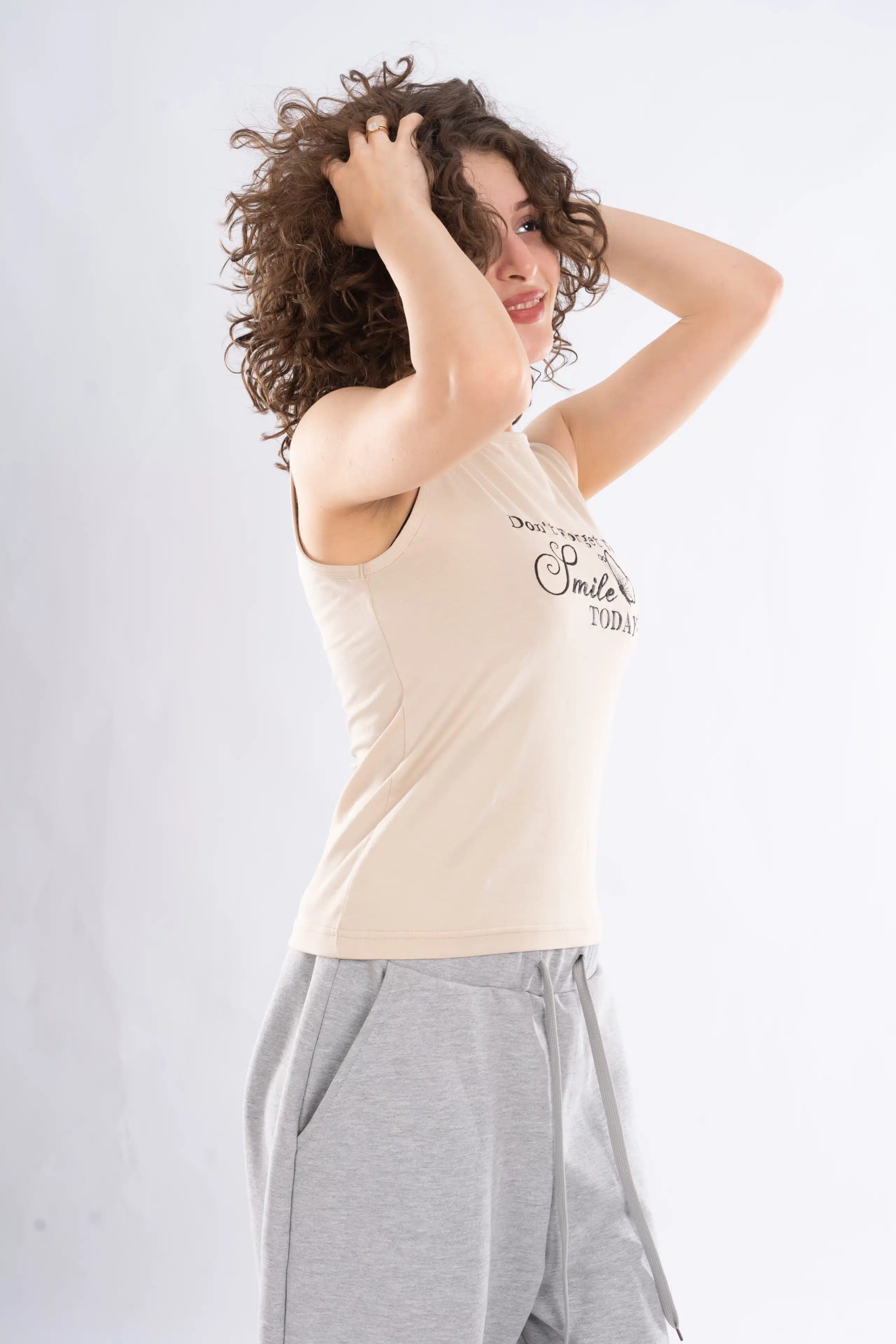 EMBROIDERY -SMILE -Sleeveless Top - Image 4