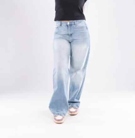 Light blue wide-leg jeans for women with relaxed fit – Il Viaggio fashion clothing