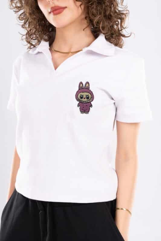 white short-sleeve polo shirt embroidered labubu